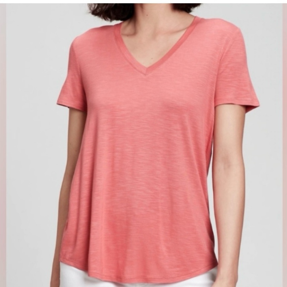 GAP Women’s V Neck Viscose Luxe Tee Top Soft Stretchy Flowy Comfy